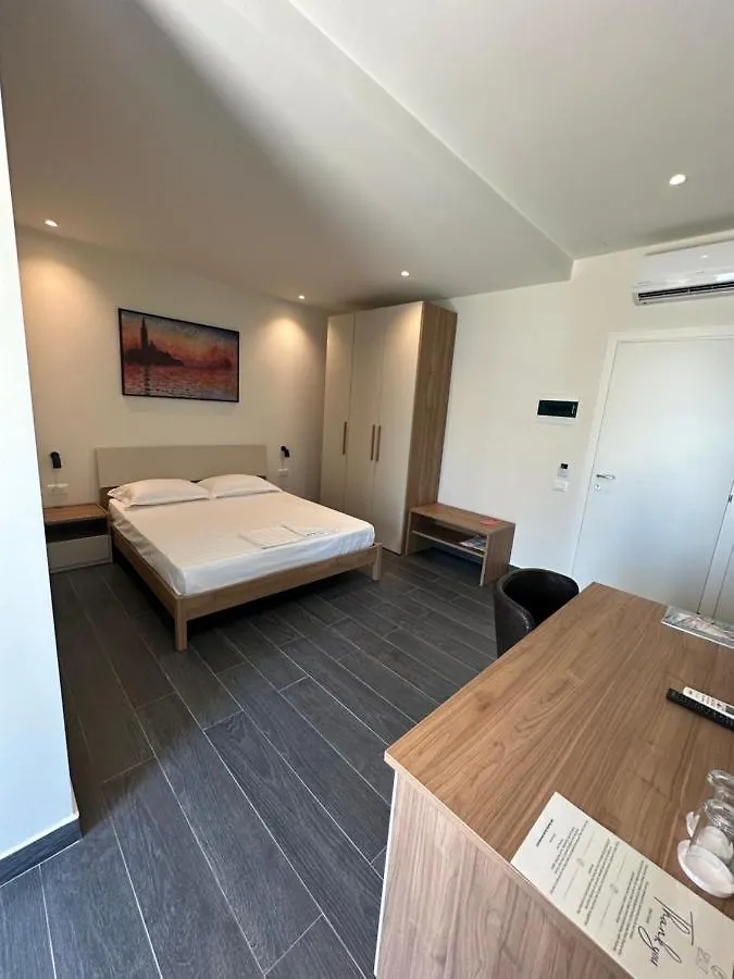 Split Rooftop Suites Durres Albania