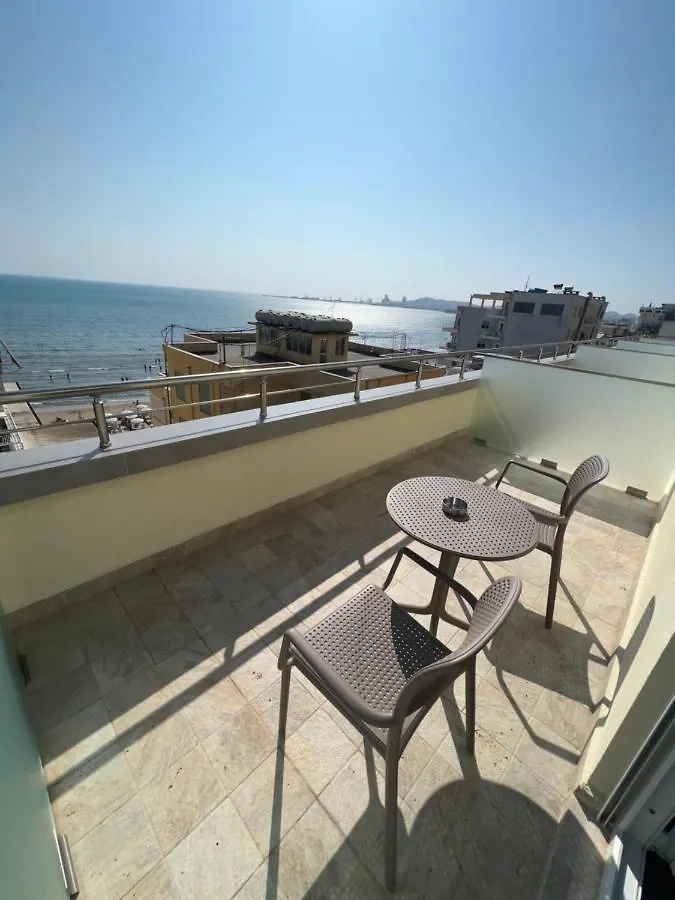 Split Rooftop Suites Durrës Hotel