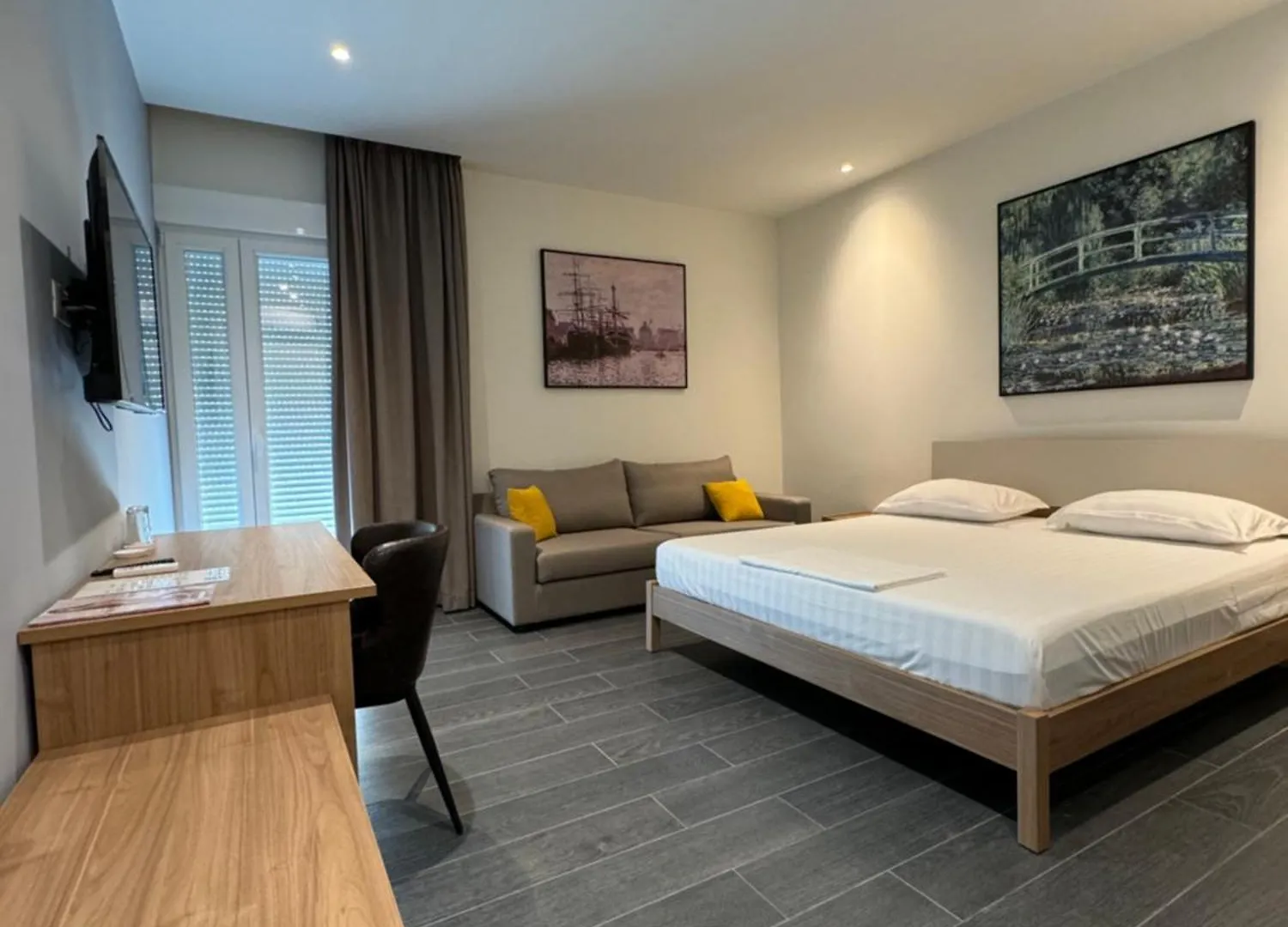 *** Hotel Split Rooftop Suites Durrës Albânia